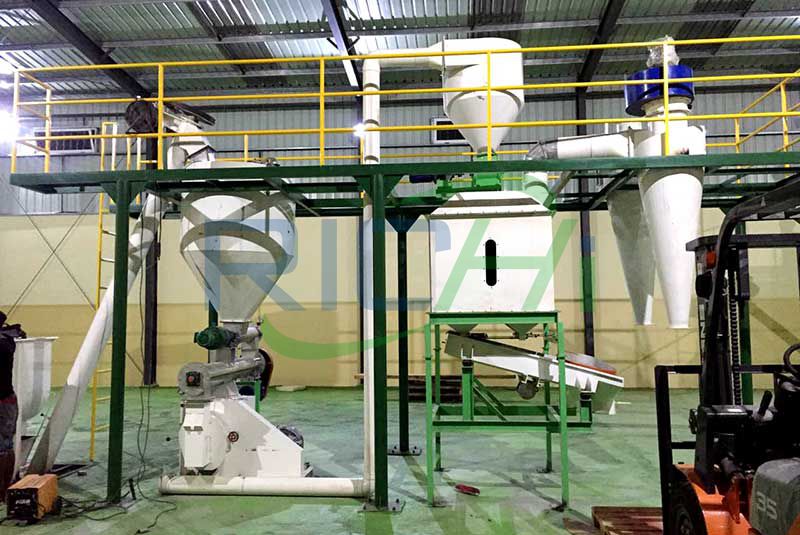 Zimbabwe 3-5T/H Poultry Feed Pellet Production Line