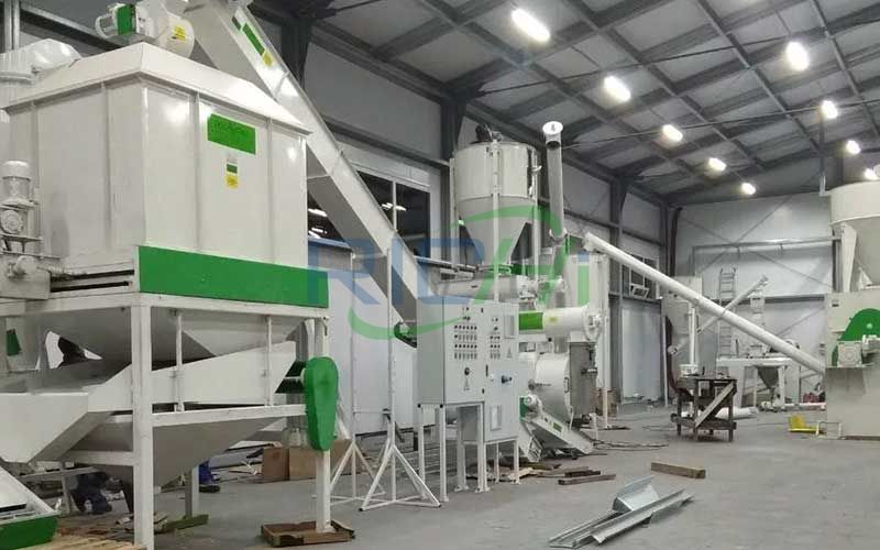 Straw feed pellet production process