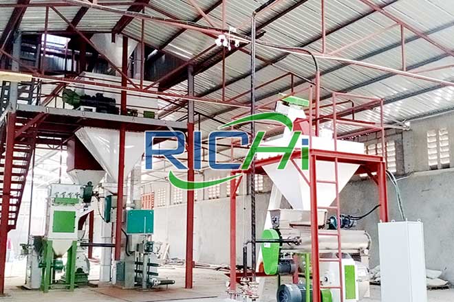 Uzbekistan 3-5 Tons/hour Poultry Chicken Feed Pellet Processing Line Turnkey Project