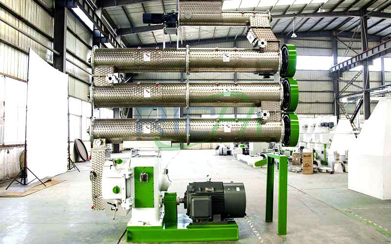 Large fish feed pellet machine