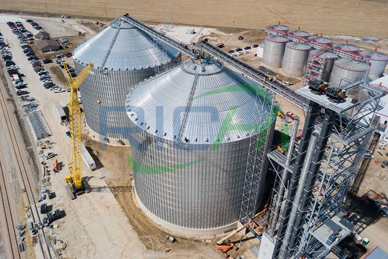 Large capacity steel silo